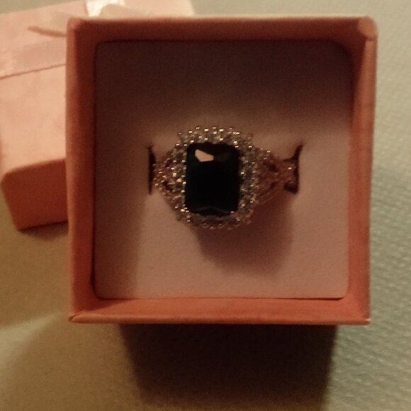 Jewelry - Faux Black Onyx Ring